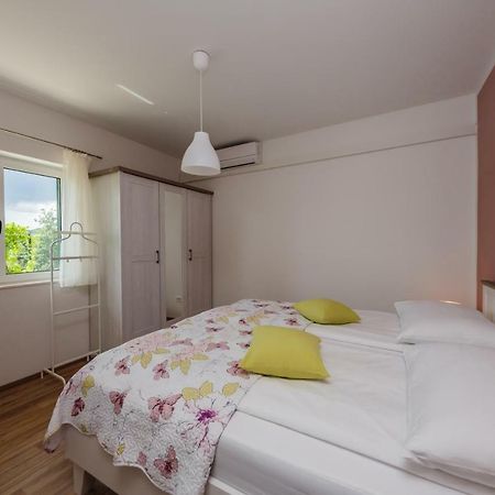 Holiday Home Cherry Tree Zrnovnica Luaran gambar