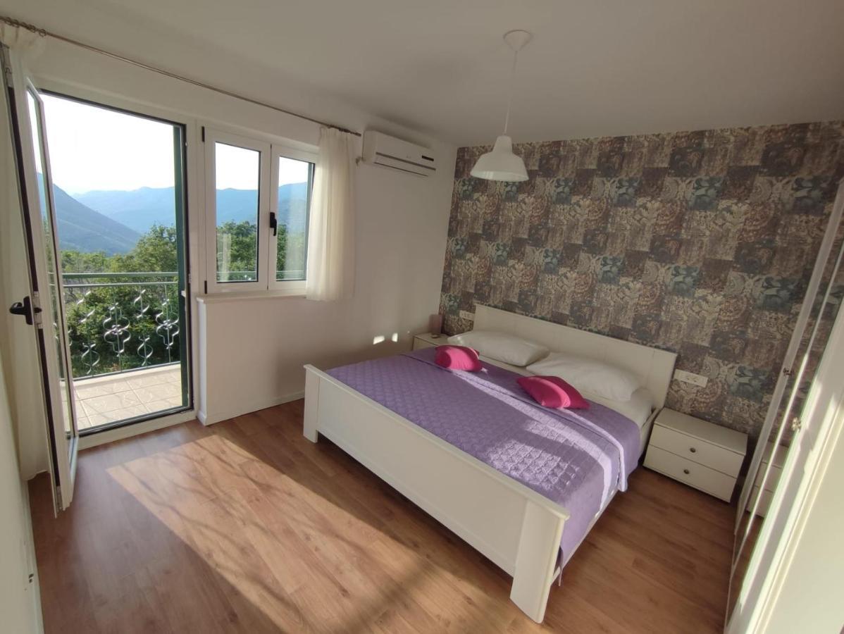 Holiday Home Cherry Tree Zrnovnica Luaran gambar