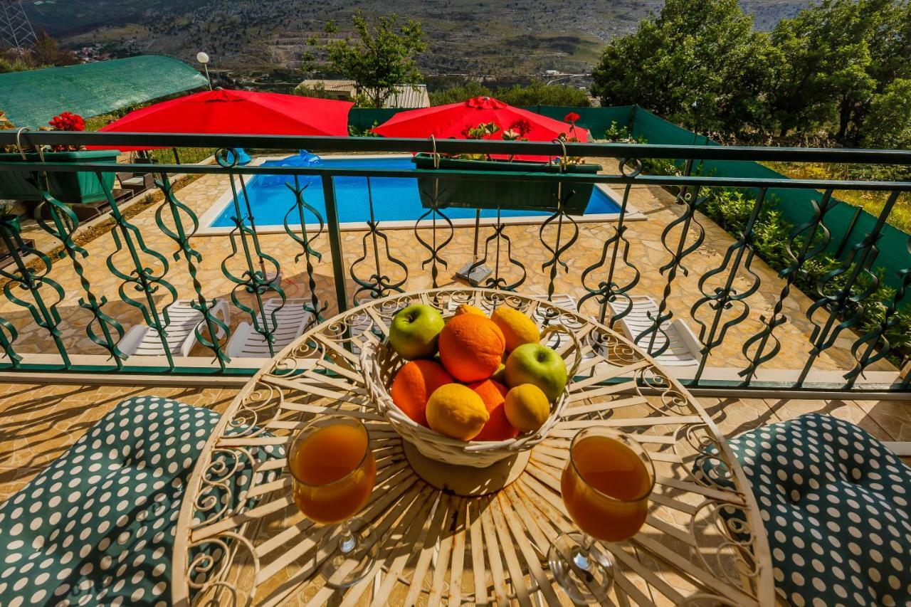 Holiday Home Cherry Tree Zrnovnica Luaran gambar