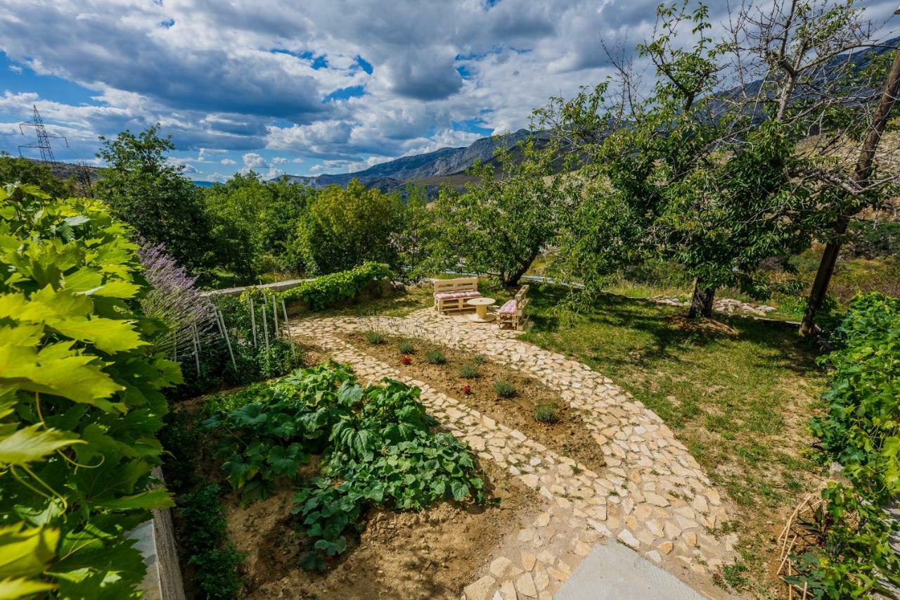 Holiday Home Cherry Tree Zrnovnica Luaran gambar