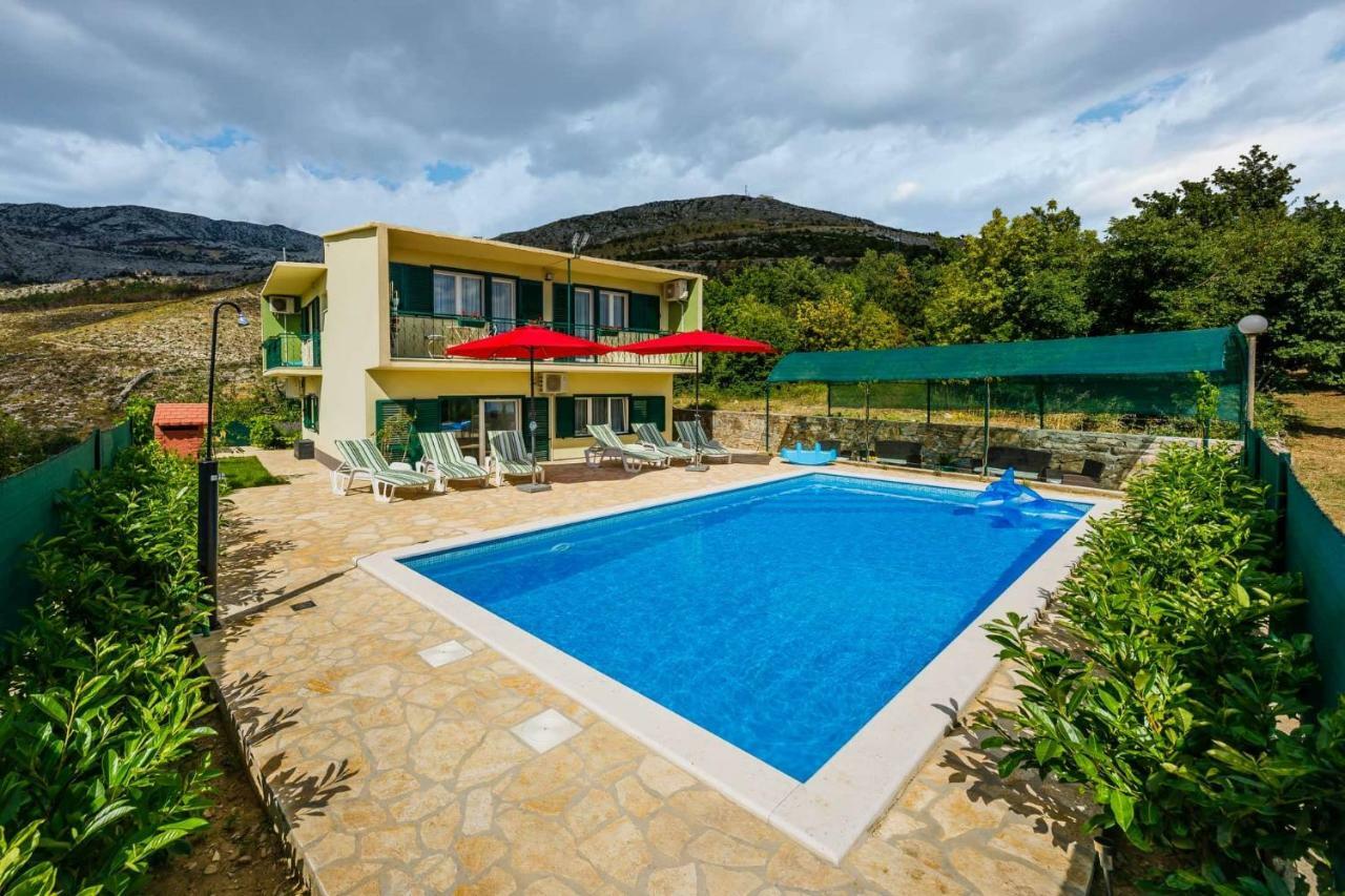 Holiday Home Cherry Tree Zrnovnica Luaran gambar