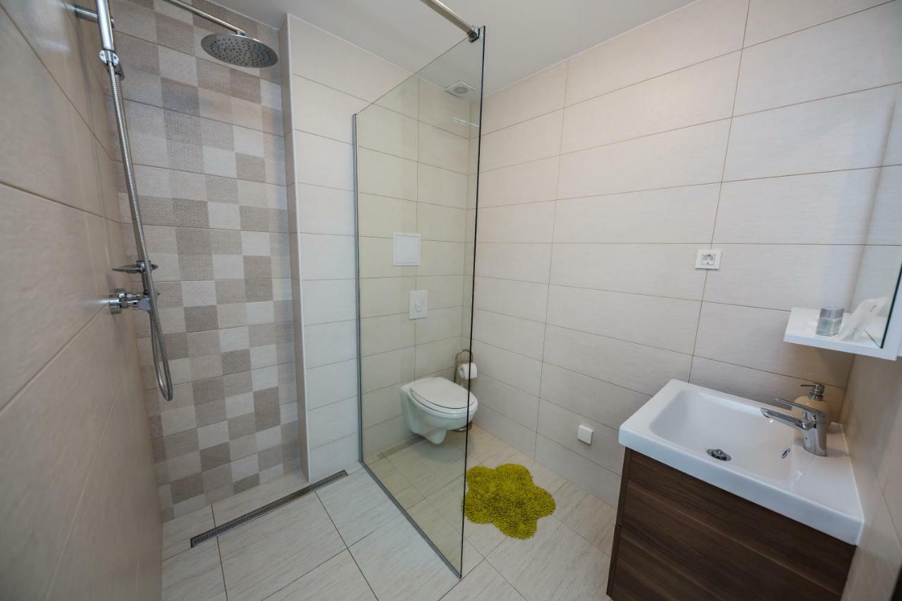 Holiday Home Cherry Tree Zrnovnica Luaran gambar